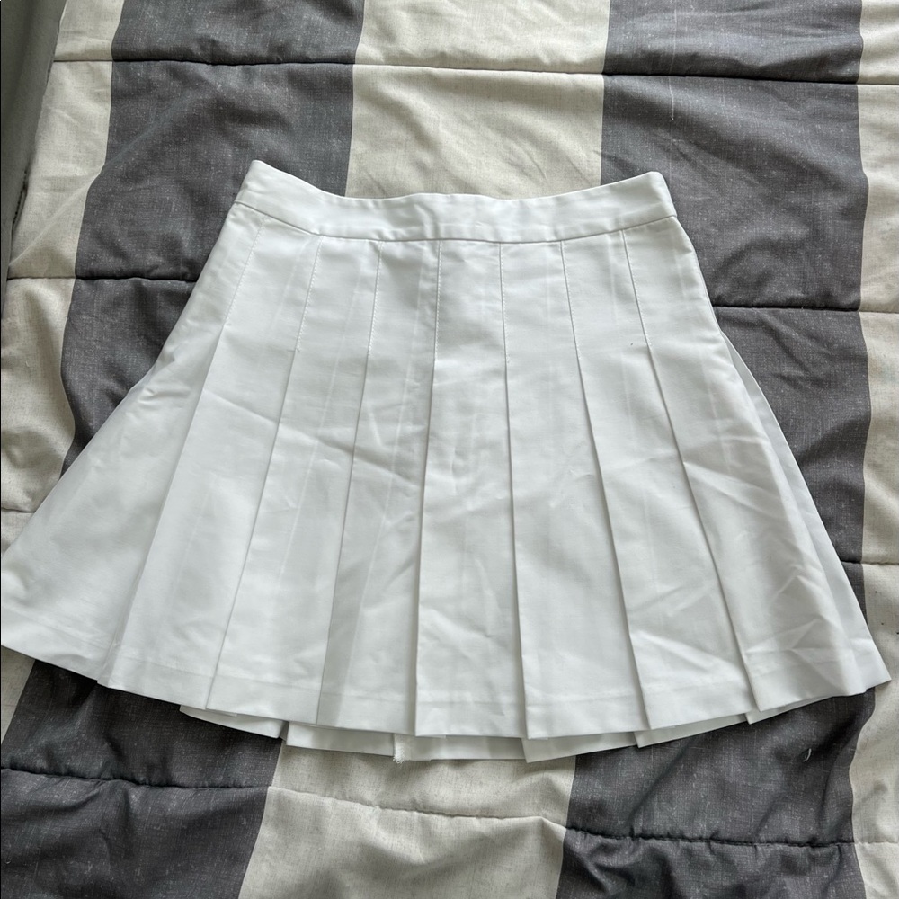 aritzia white tennis skirt